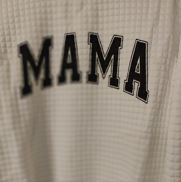 Amazon Basics Tops - White Textured 'MAMA' Sweatshirt PTP 23 "
